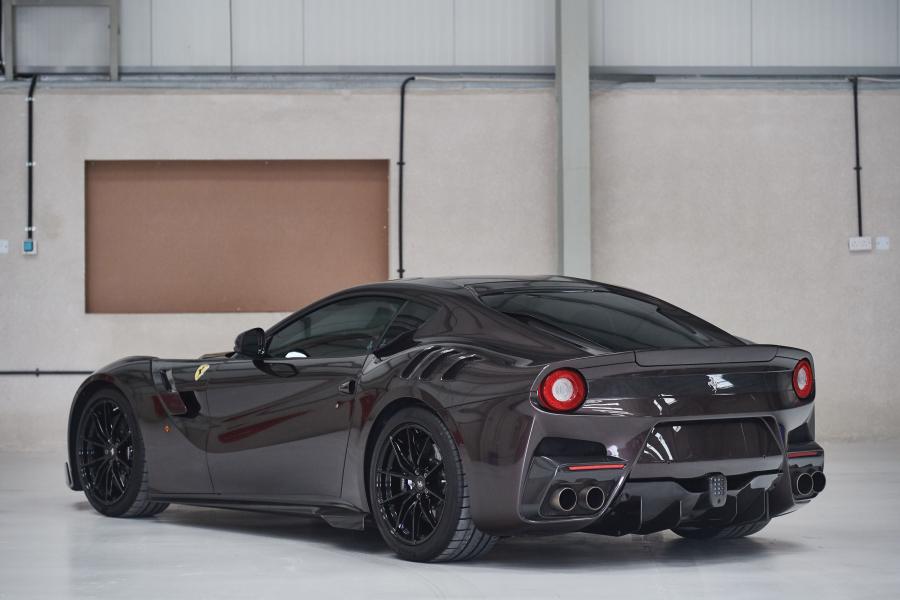  Ferrari F12tdf Tailor Made 2017 года  (фото 35 из 42)